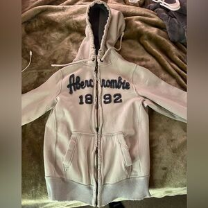 Vintage abercrombie hoodie. 
Medium.